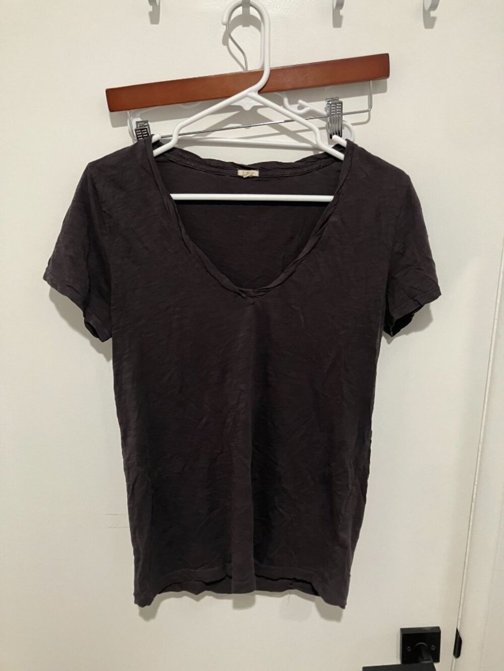 J.Crew Vintage 100% Cotton Slub V-Neck Tee Shirt Charcoal Gray Size Medium